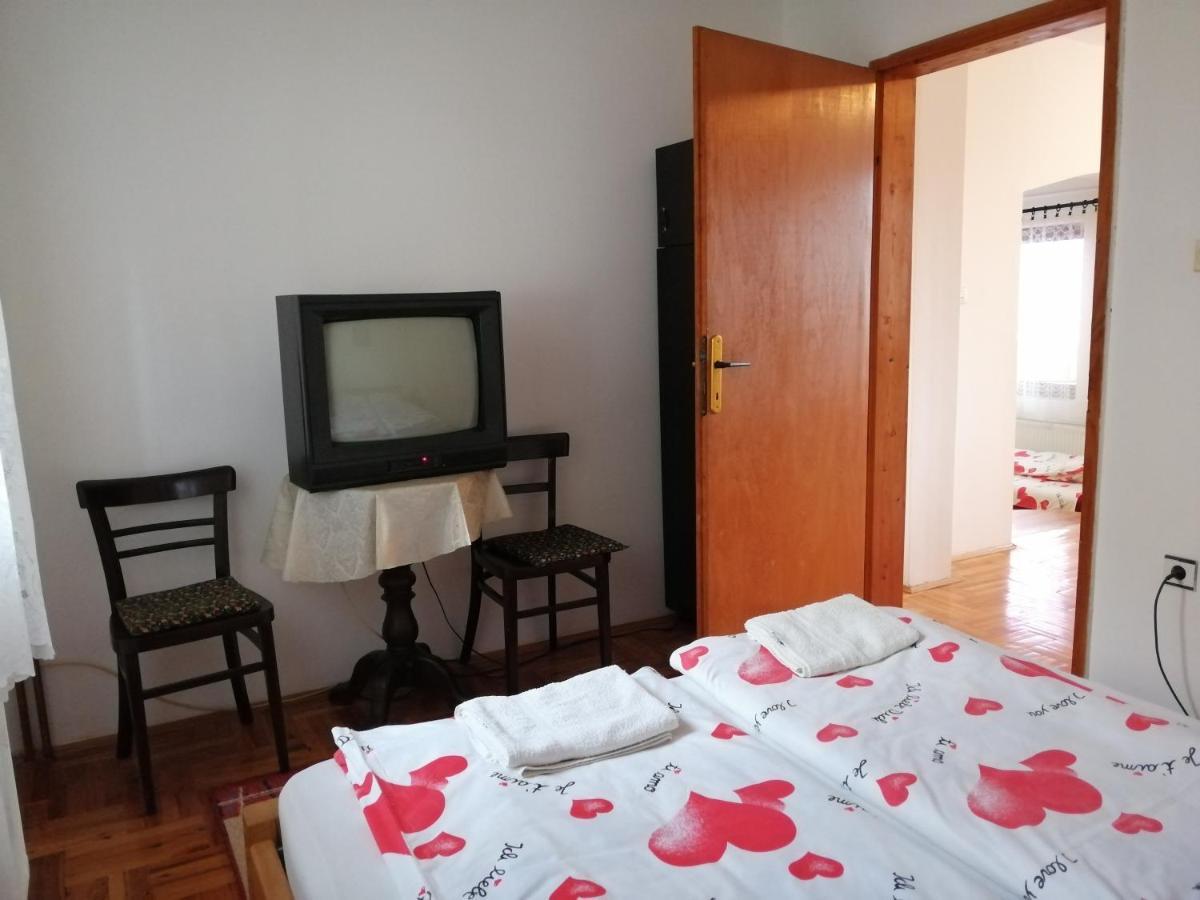Pansion Velickovic Apartment Niska Banja Exterior photo